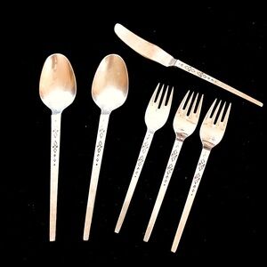 diamond pattern 18/10 flatware breakfast or tea for two set